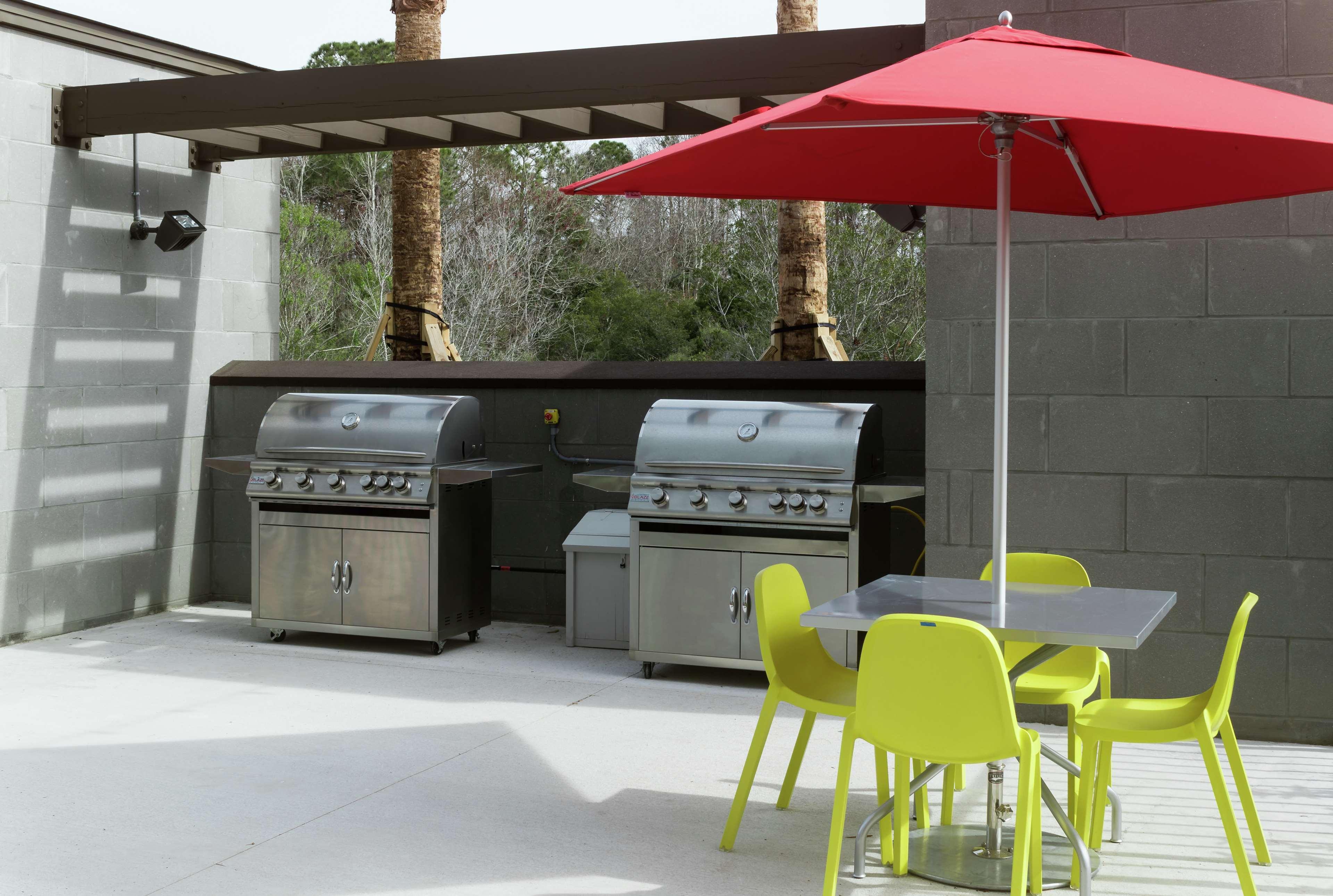 Home2 Suites By Hilton Jacksonville Airport Eksteriør billede