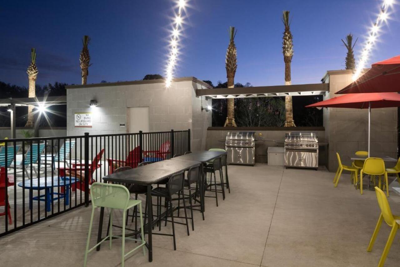 Home2 Suites By Hilton Jacksonville Airport Eksteriør billede