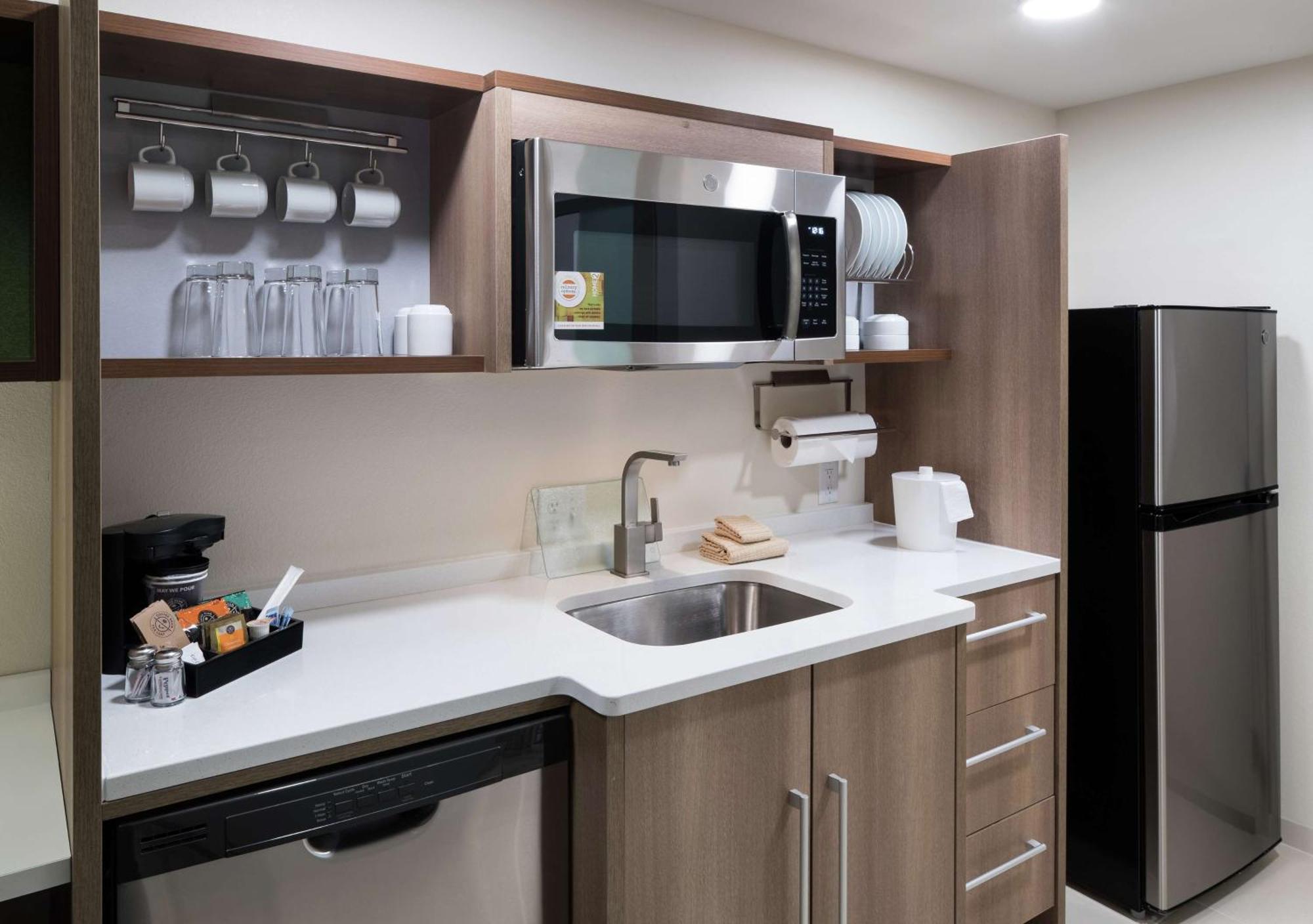 Home2 Suites By Hilton Jacksonville Airport Eksteriør billede