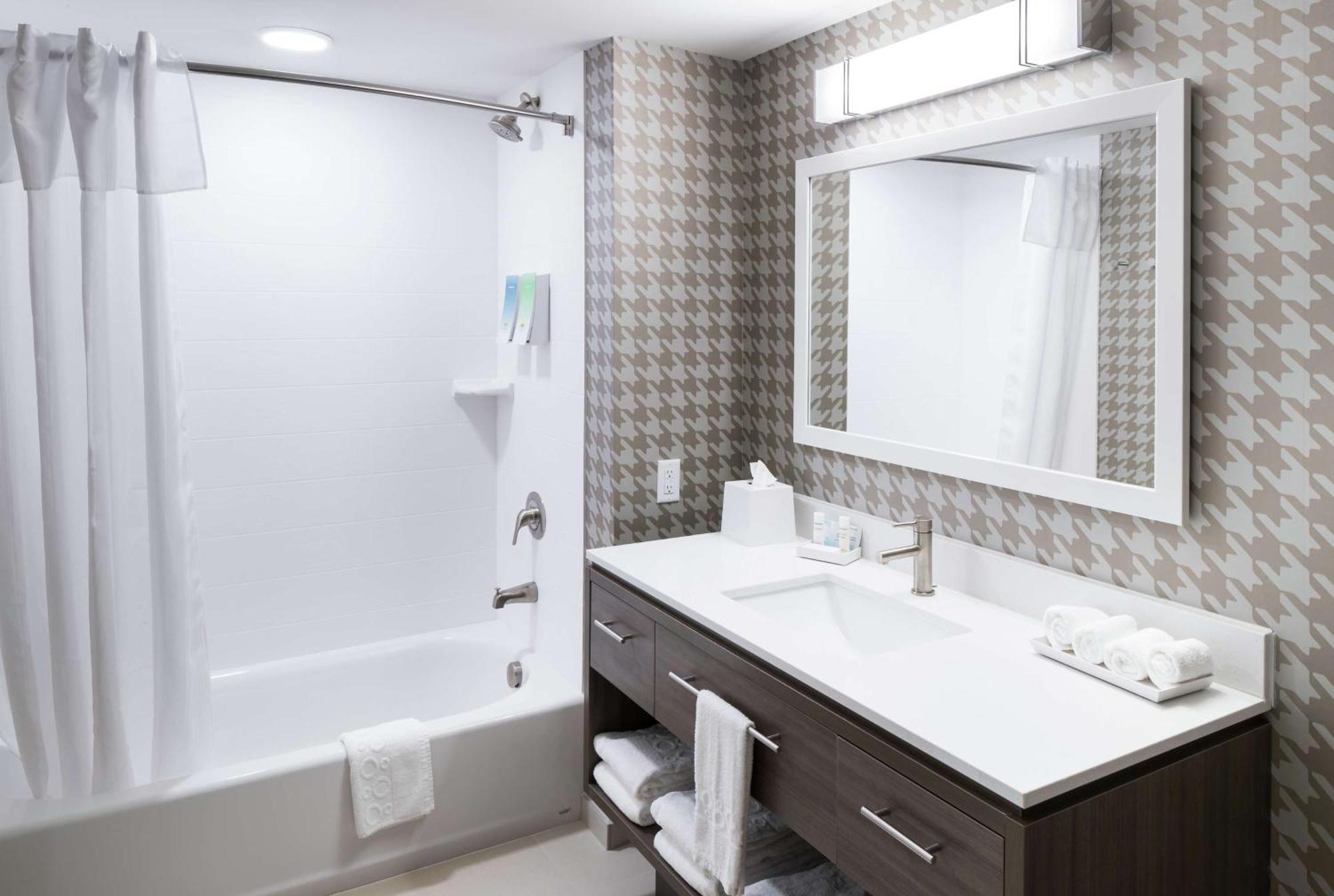 Home2 Suites By Hilton Jacksonville Airport Eksteriør billede