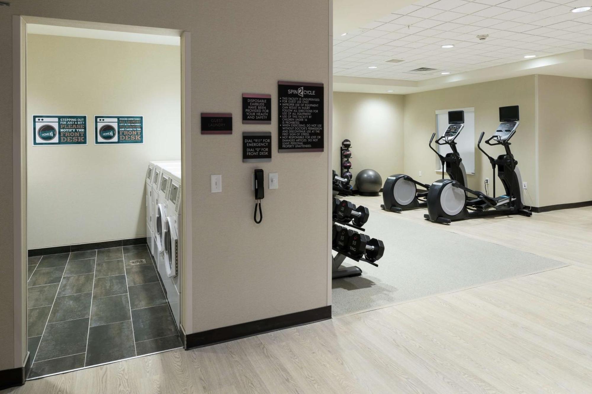 Home2 Suites By Hilton Jacksonville Airport Eksteriør billede